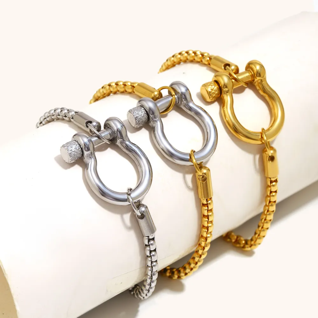 Shackle Bracelet | 18K Gold Plated Waterproof Stainless Steel Bangle