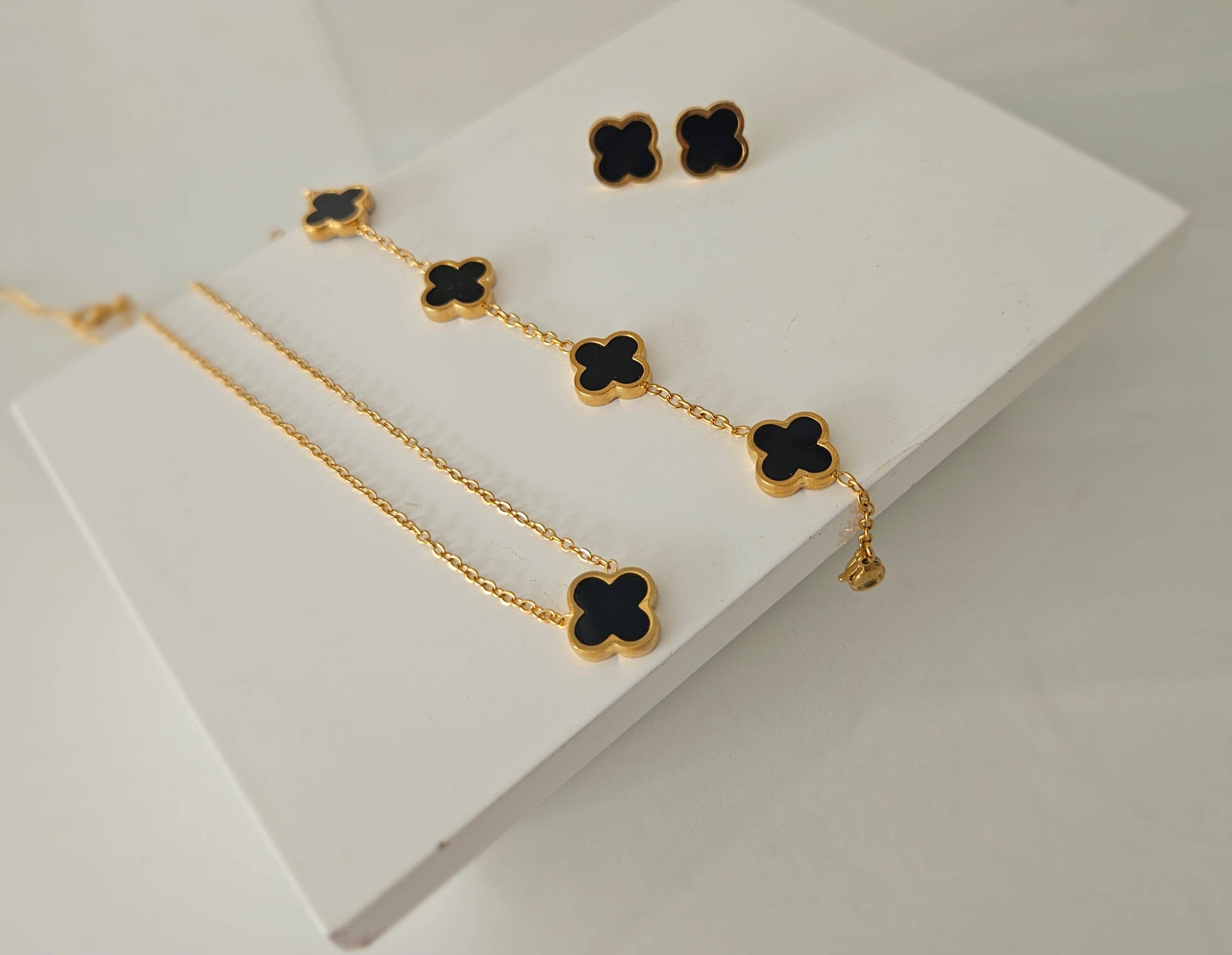 Black Clover Jewellery Set - Bracelet, Necklace or Stud Earrings
