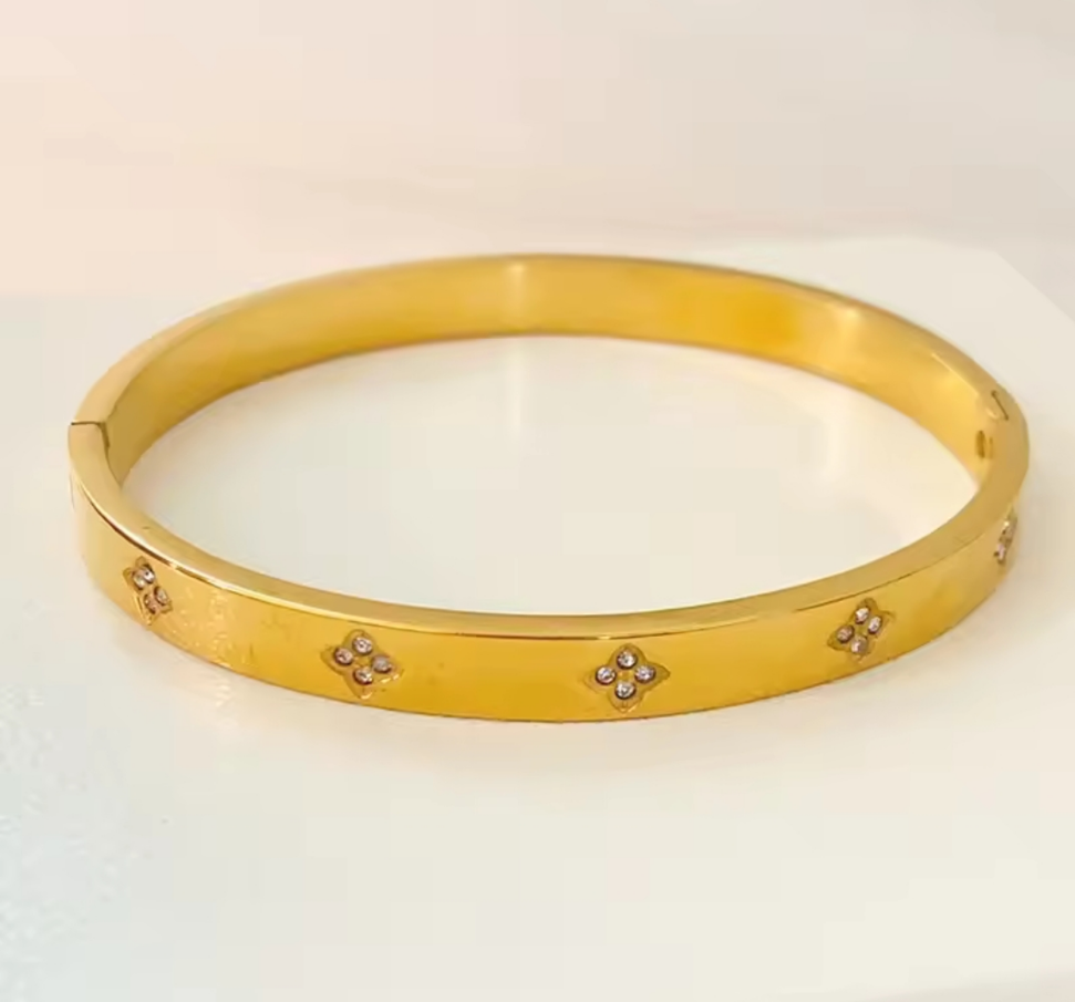 Clover Bracelet Bangle - Gold, Silver or Rose Gold