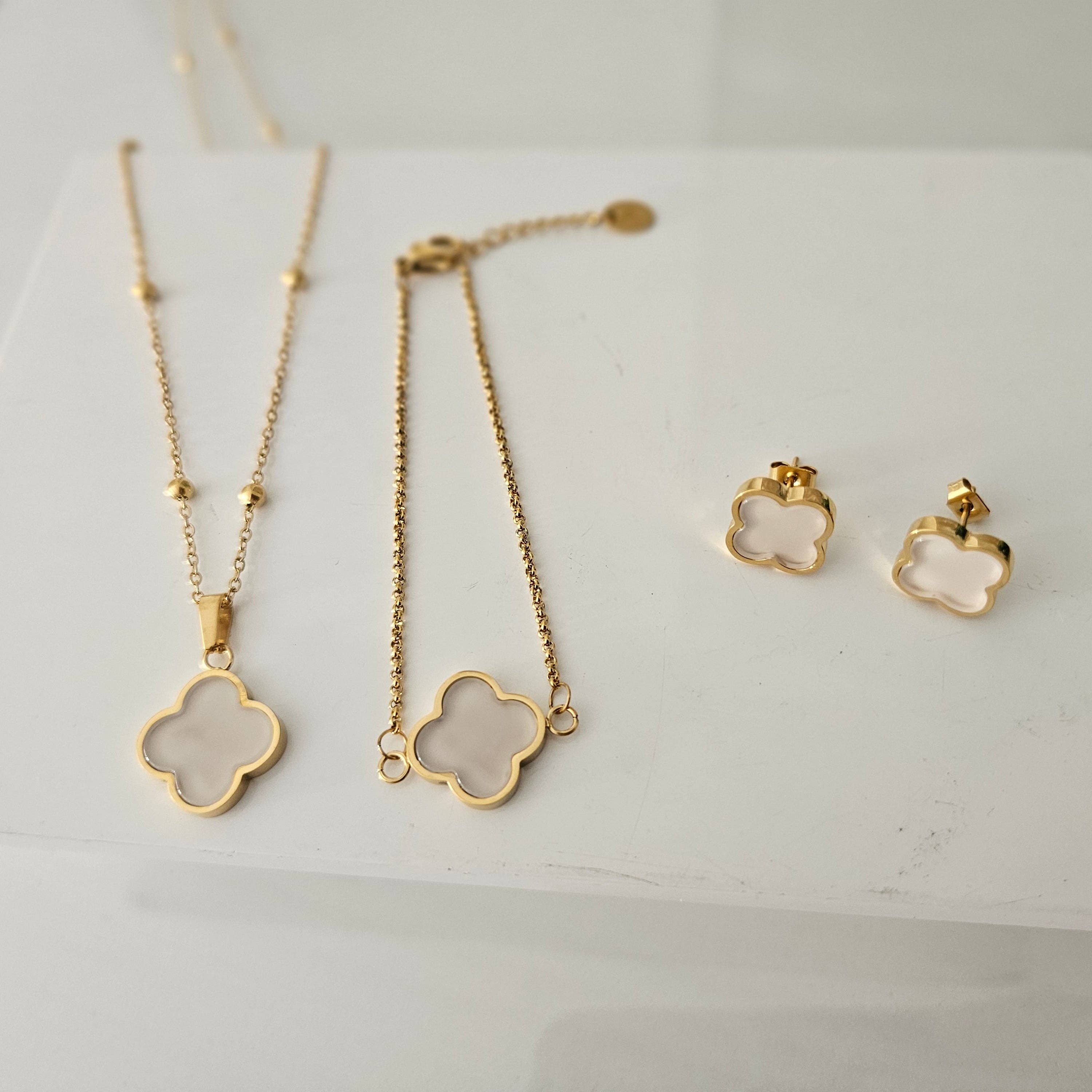 White Agate Clover Jewellery Set | Bracelet, Necklace & Stud Earrings