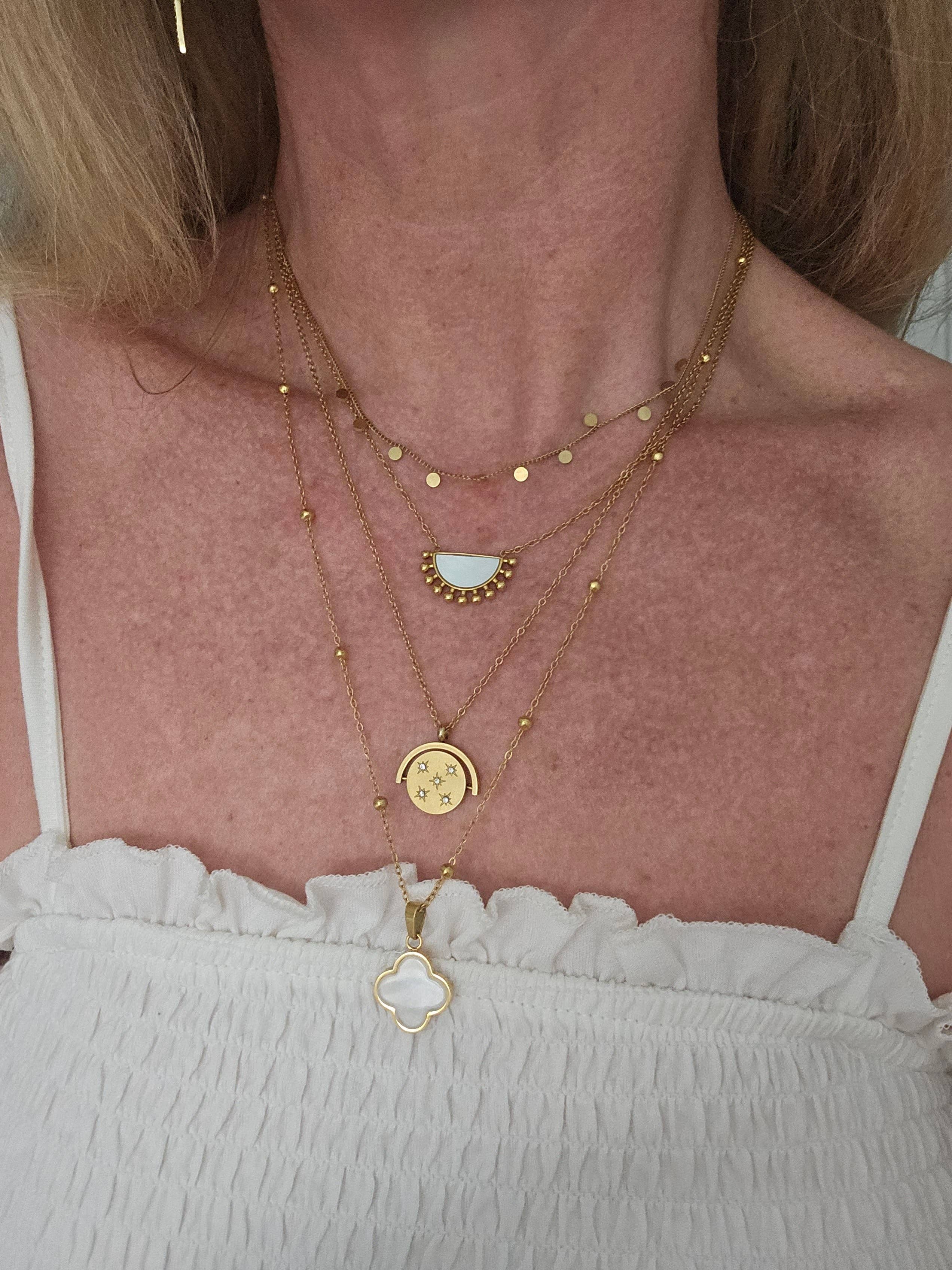 White Agate Clover Jewellery Set | Bracelet, Necklace & Stud Earrings