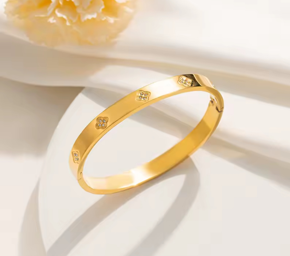 Clover Bracelet Bangle - Gold, Silver or Rose Gold
