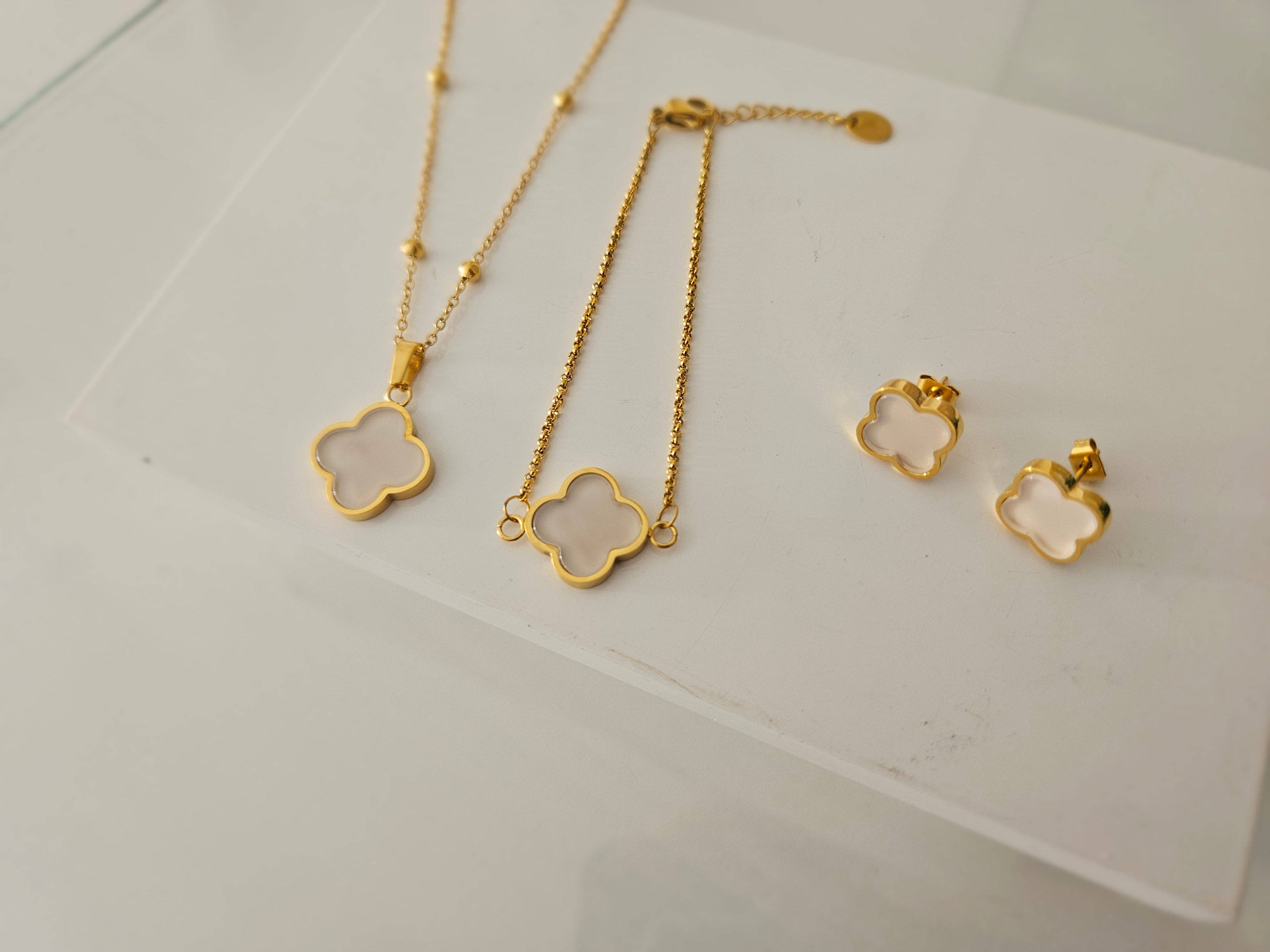 White Agate Clover Jewellery Set | Bracelet, Necklace & Stud Earrings
