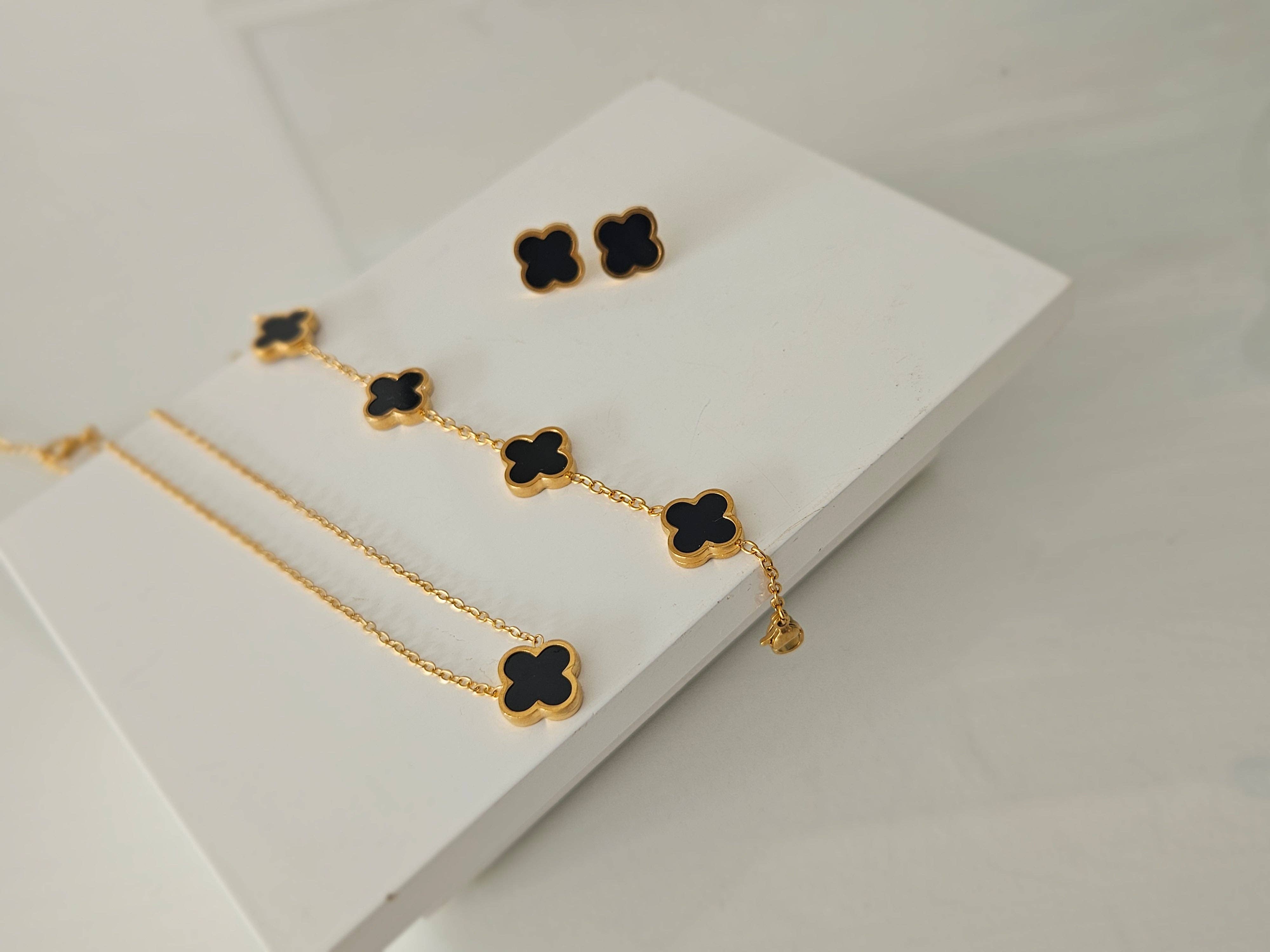 Black Clover Jewellery Set - Bracelet, Necklace or Stud Earrings
